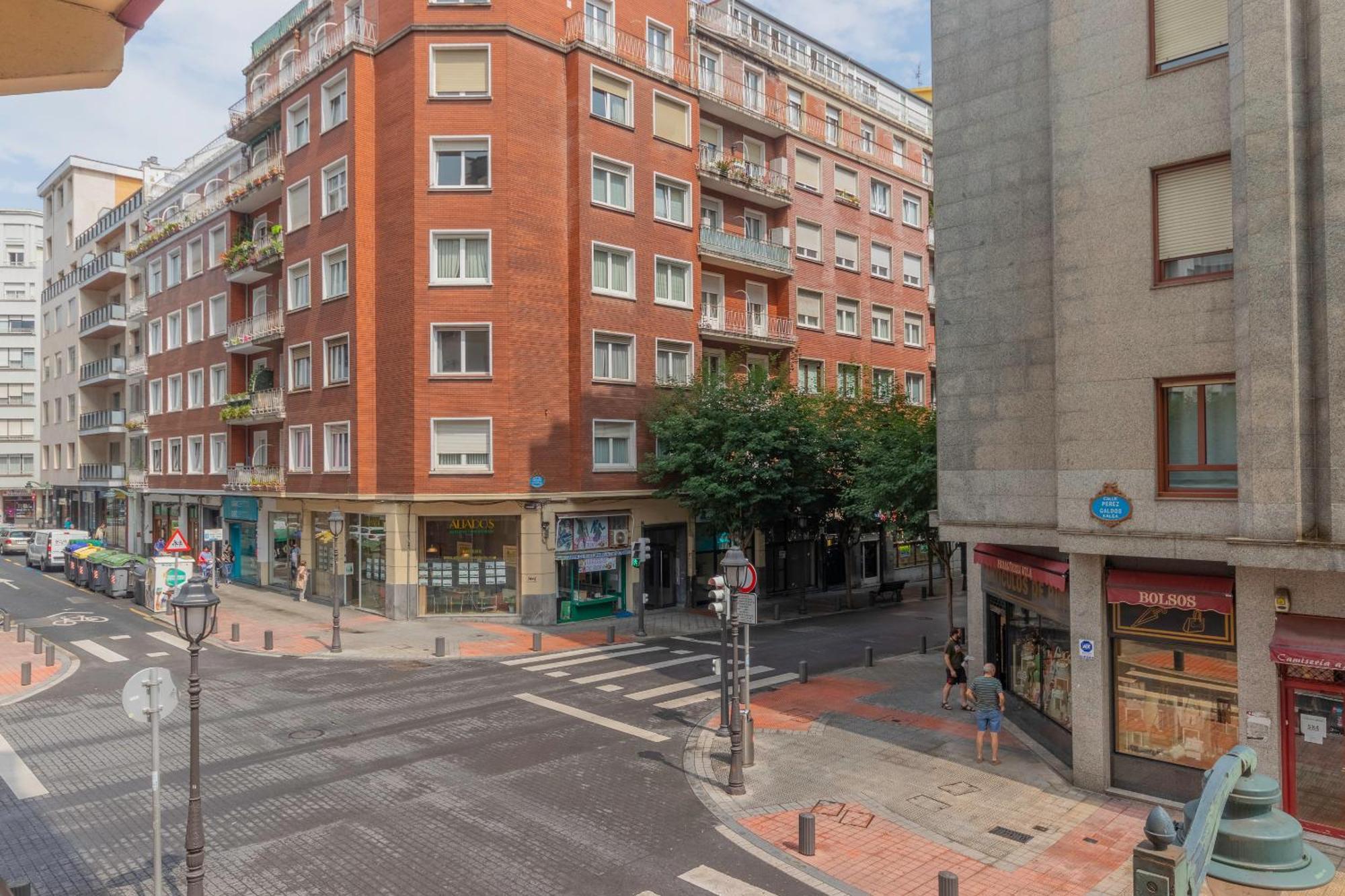 Piso Reformado En Bilbao Centro Bilbau Exterior foto